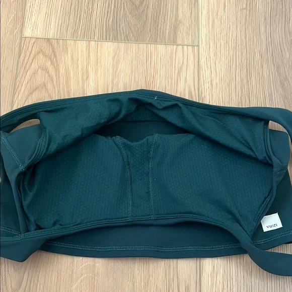 Vuori Daily Crop - Picture 3 of 6